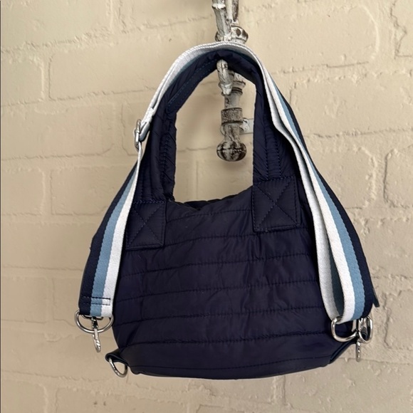 Sondra Robert’s purse Navy Quilted puffer Tote Bag crossbody striped nautical - Picture 2 of 6